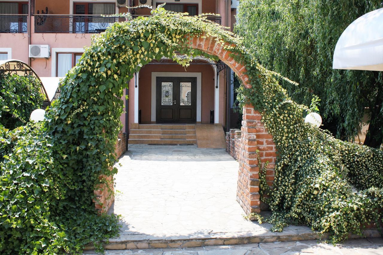 Hotel Villa Verde Gulubovo  Ngoại thất bức ảnh